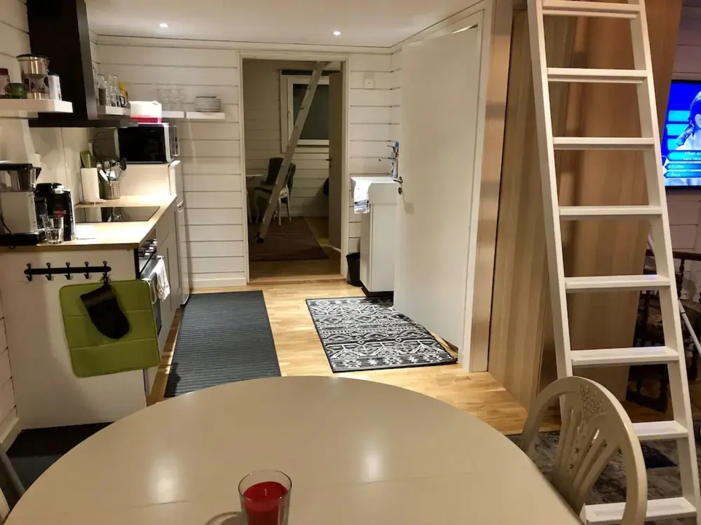 Hills Loft Cottage with Sauna