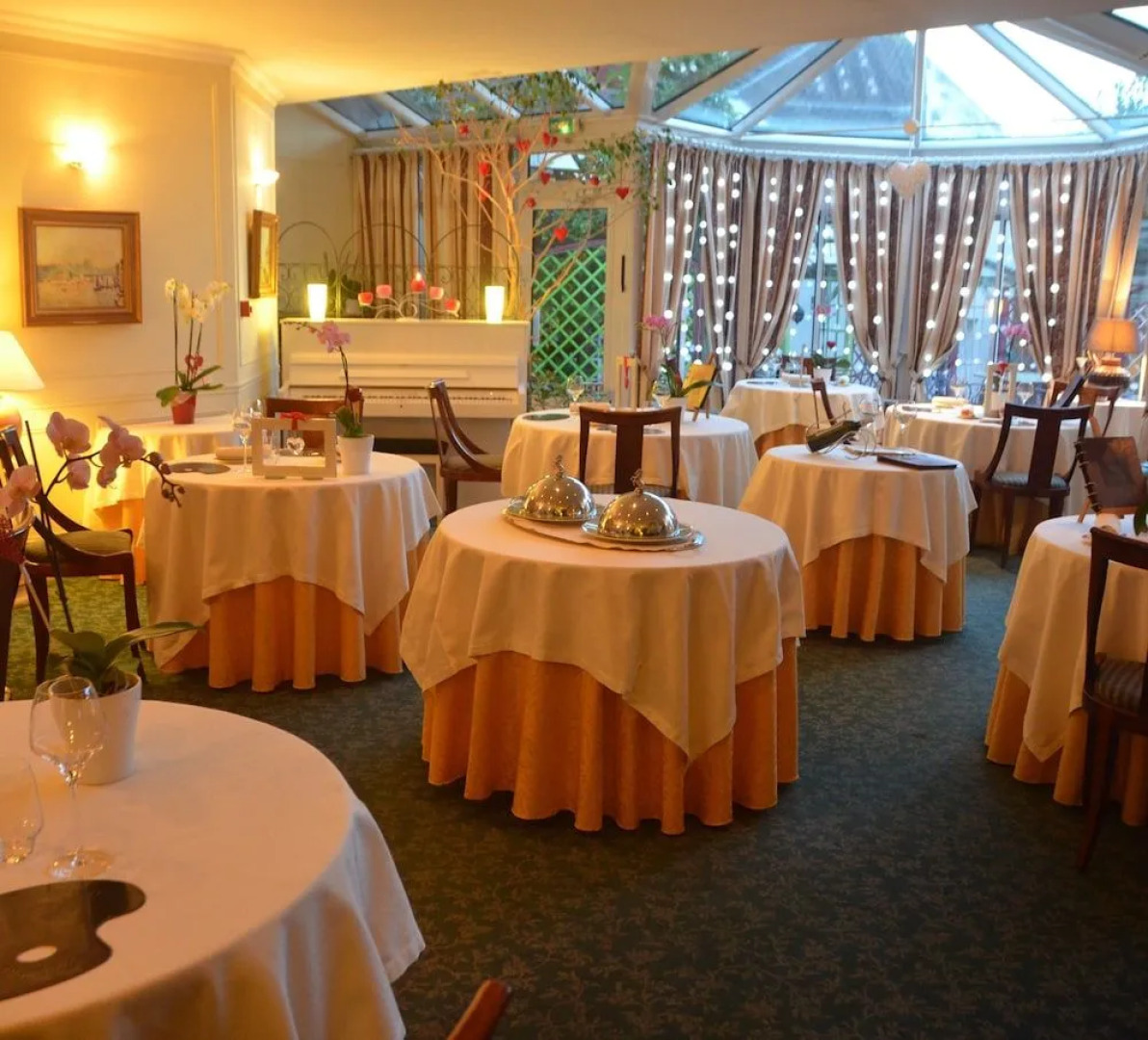 Châteaux Demeures Hôtels     Le Cheval Noir