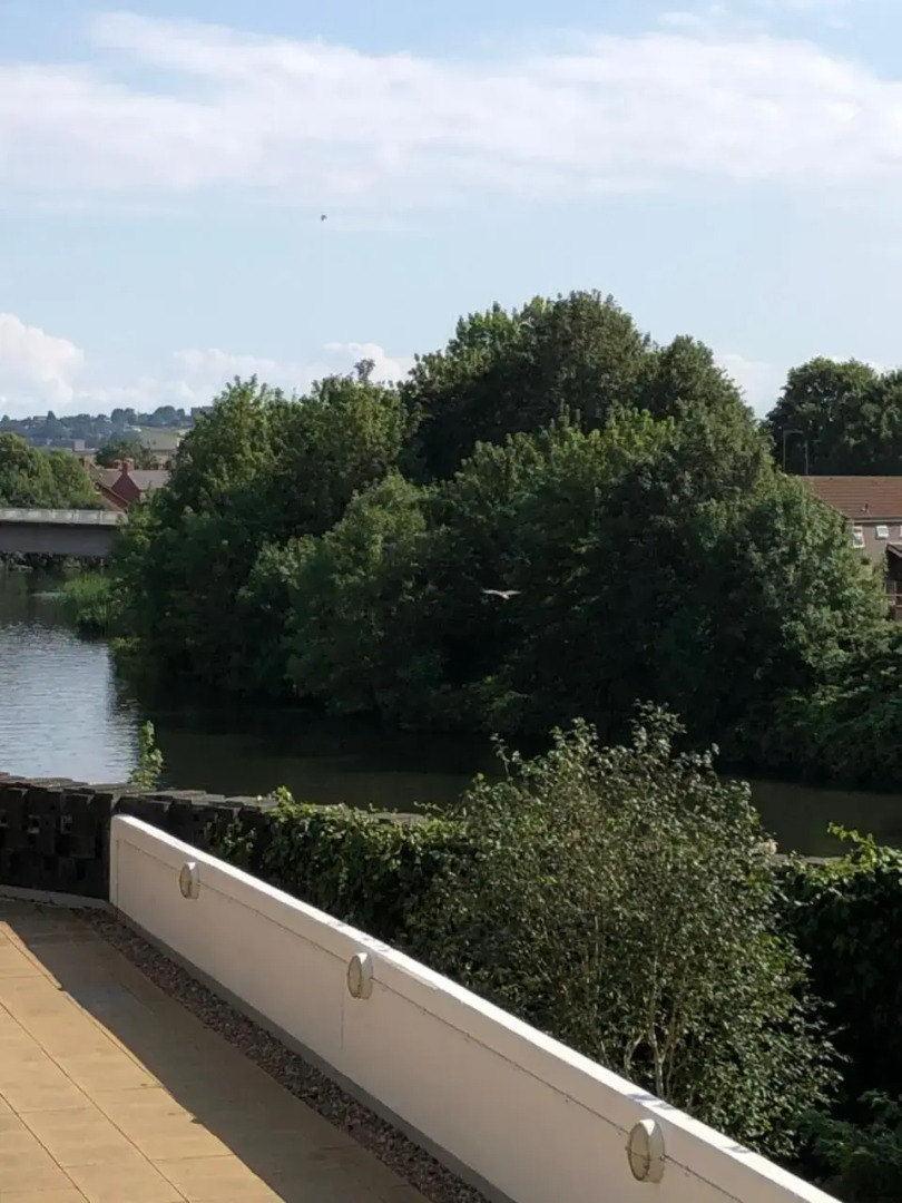 Hansen House 2 with Private Parking