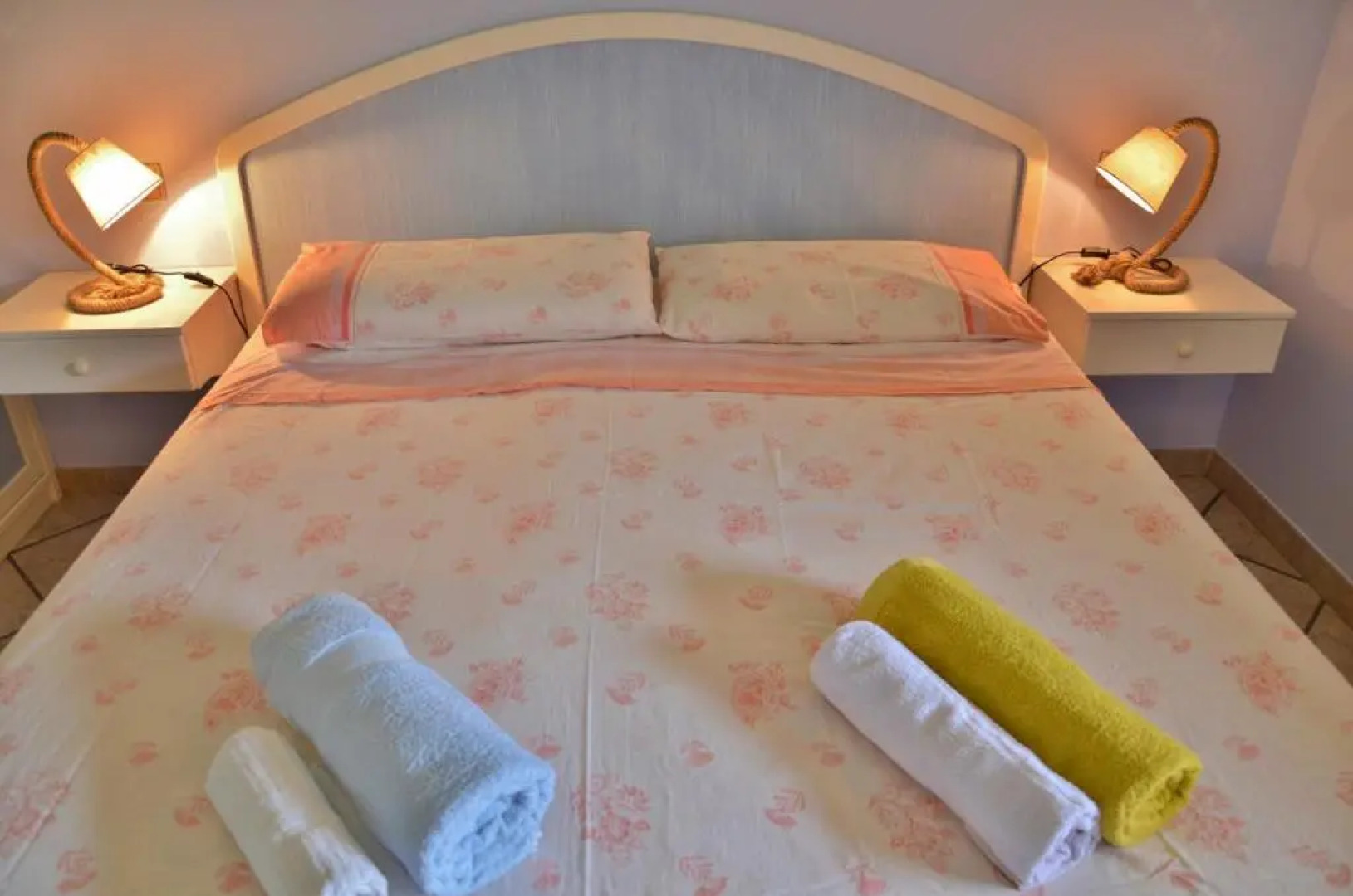 Villino immerso nel verde 100 m dal mare