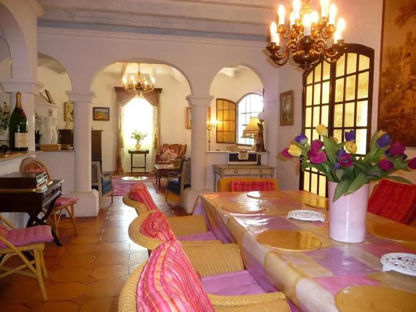 Villa with Pool in Provence -Villa Romantique Sleeps Up To 12+4 in Optional Gite