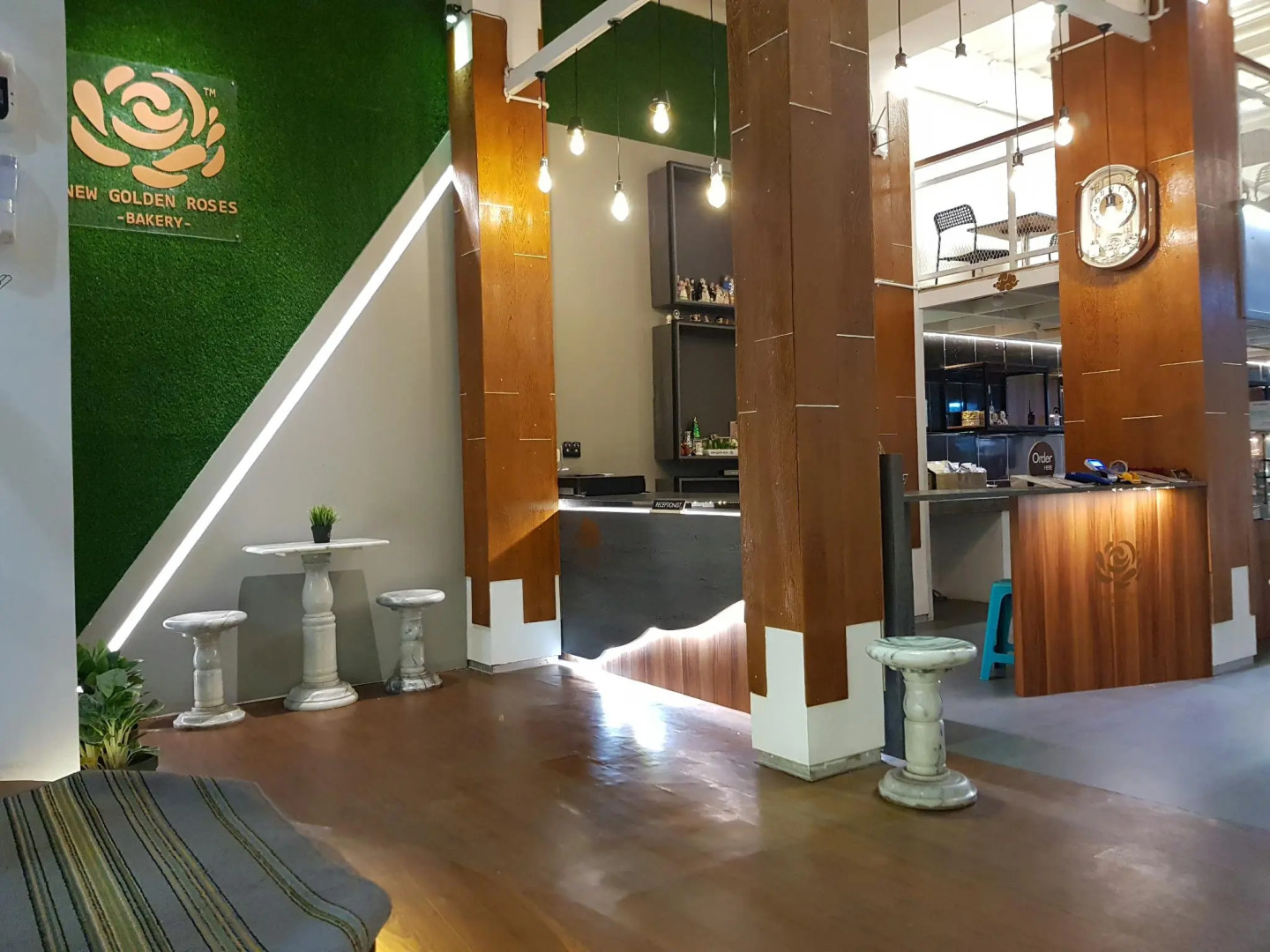 New Golden Clouds - Non Smoking Homestay