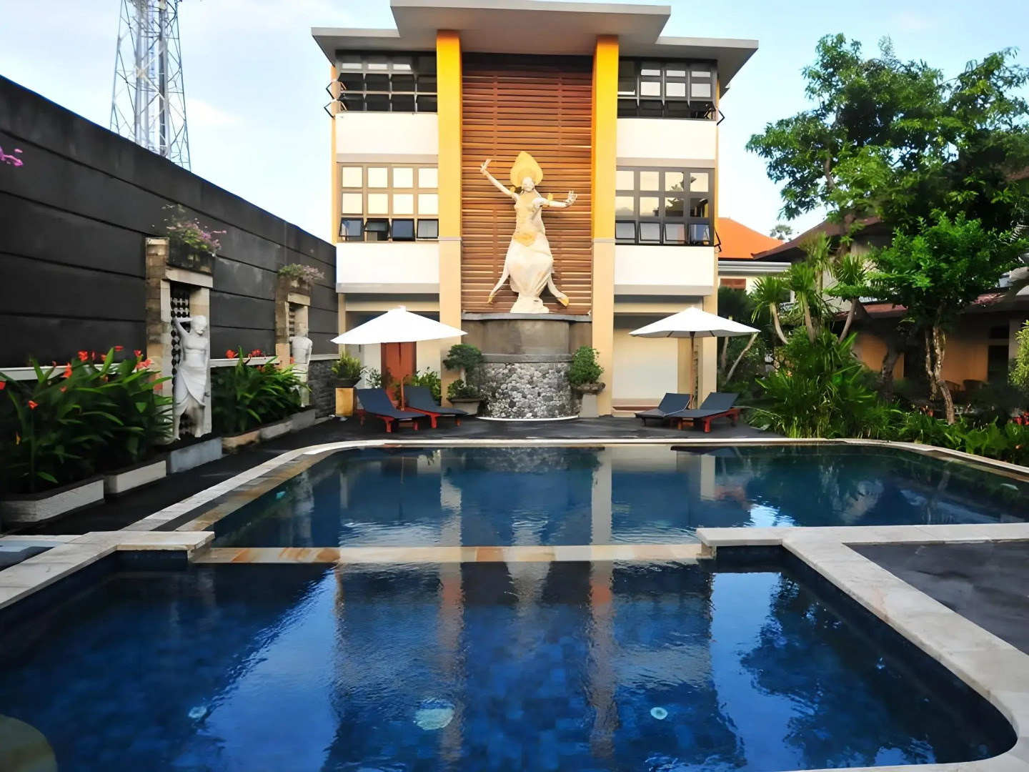Sandat Hotel Legian