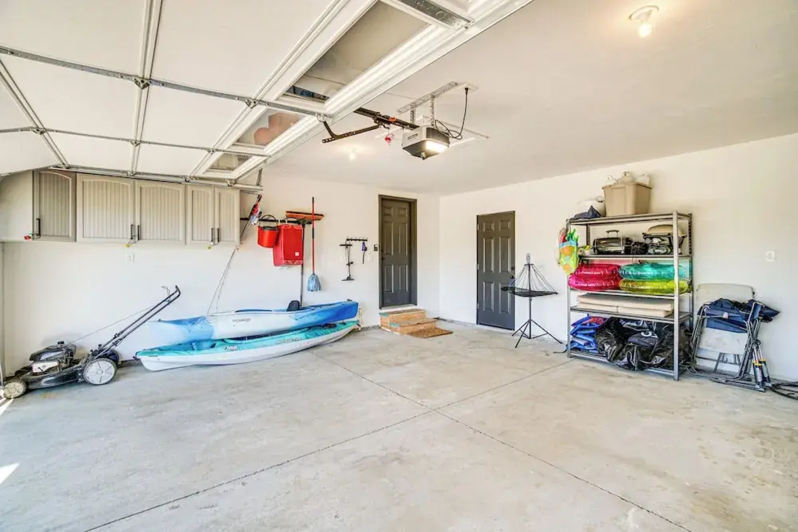 Family-friendly Donnelly Home w/ Private Hot Tub!