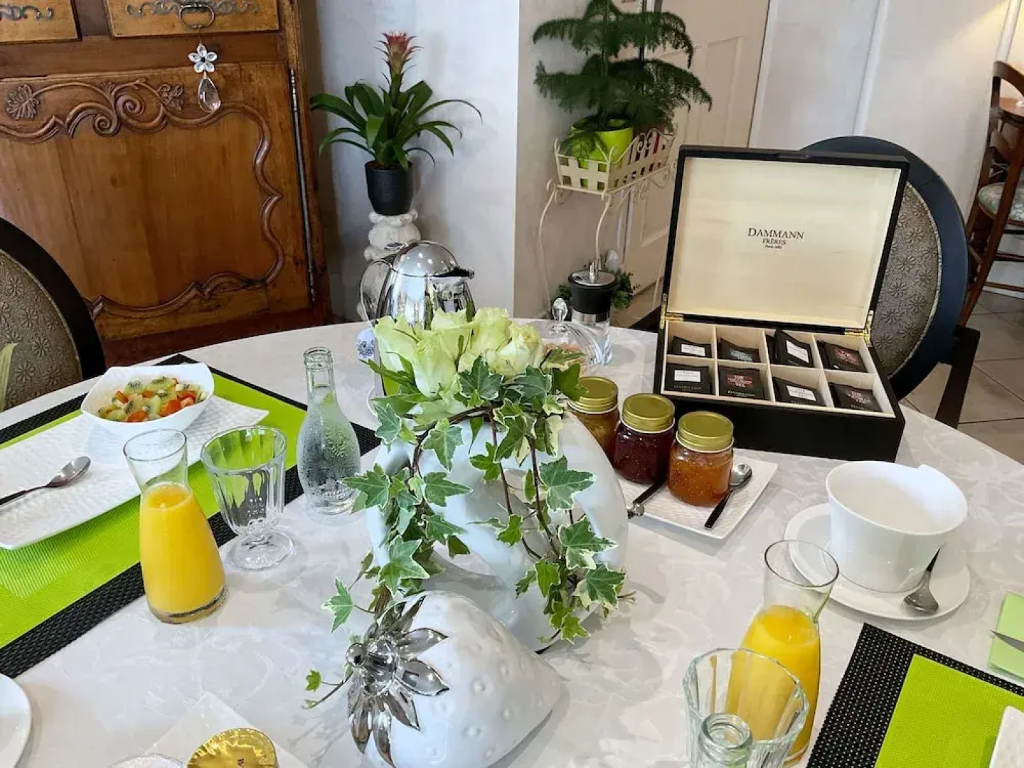 Villa l'Olivier, Chambre d'Hôtes Les Volets Bleus