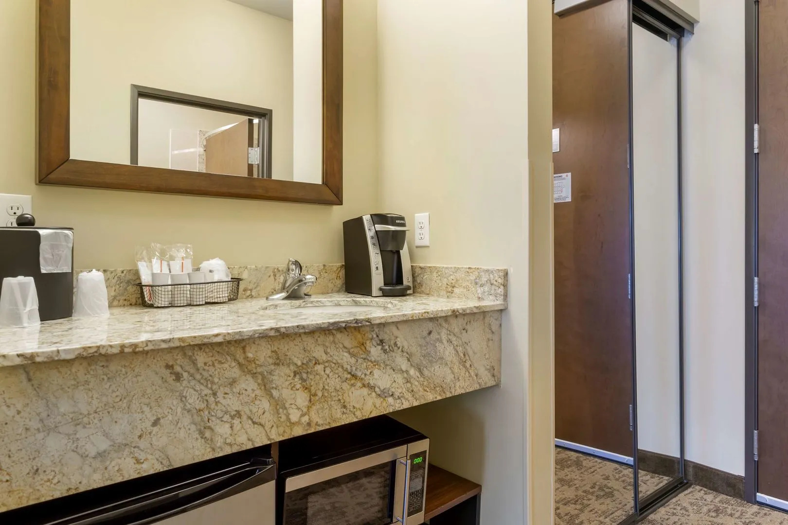 Best Western Plus Lacey Inn & Suites