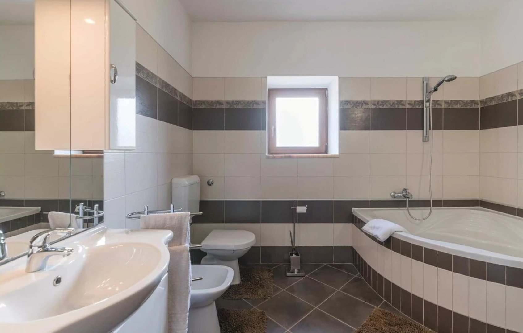 Awesome Home in Marcana With Wifi and 3 Bedrooms