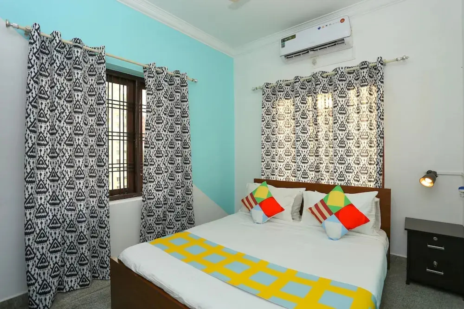 OYO Home 23654 Designer 2BHK