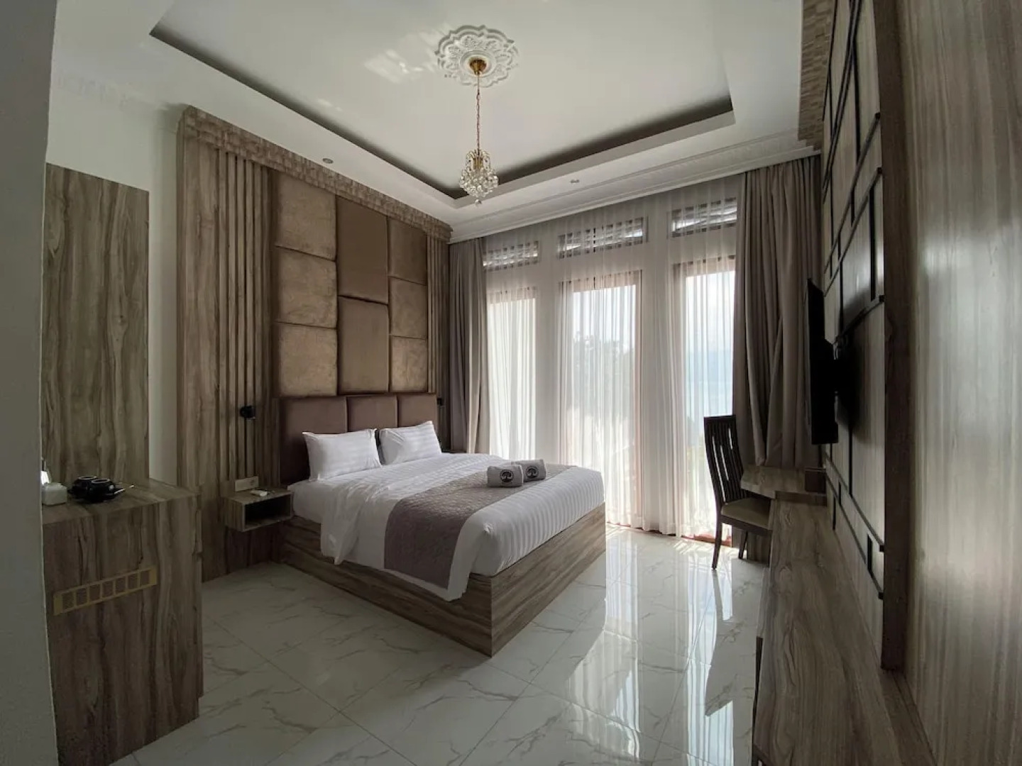 Toba Retreat Mansion And Villas