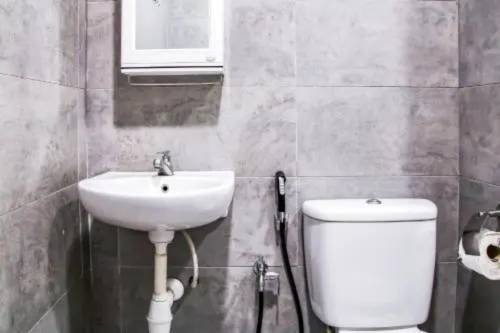 8Pax 2 BATHROOM NEAR SUMWAY PYRAMID