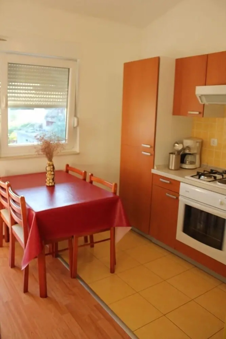 Ante - 50m From the sea - A2 Zuti