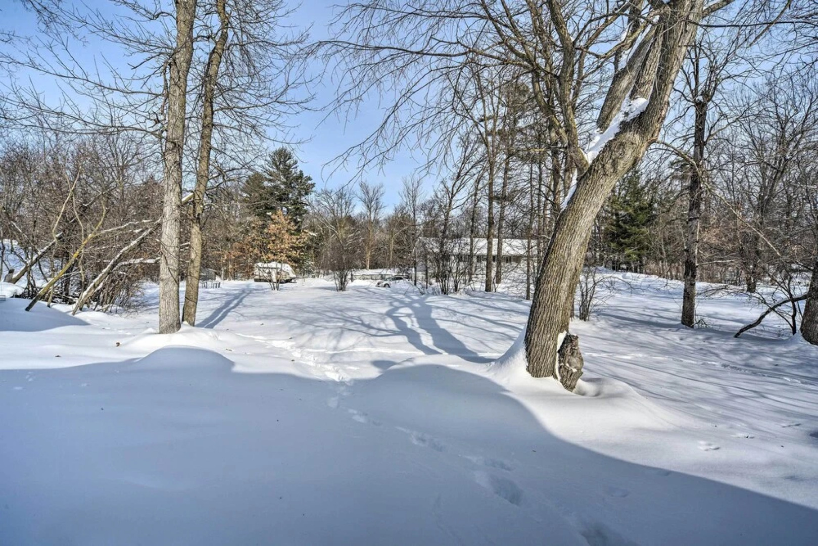 Family Home - Walk to Town & Balsam Lake!