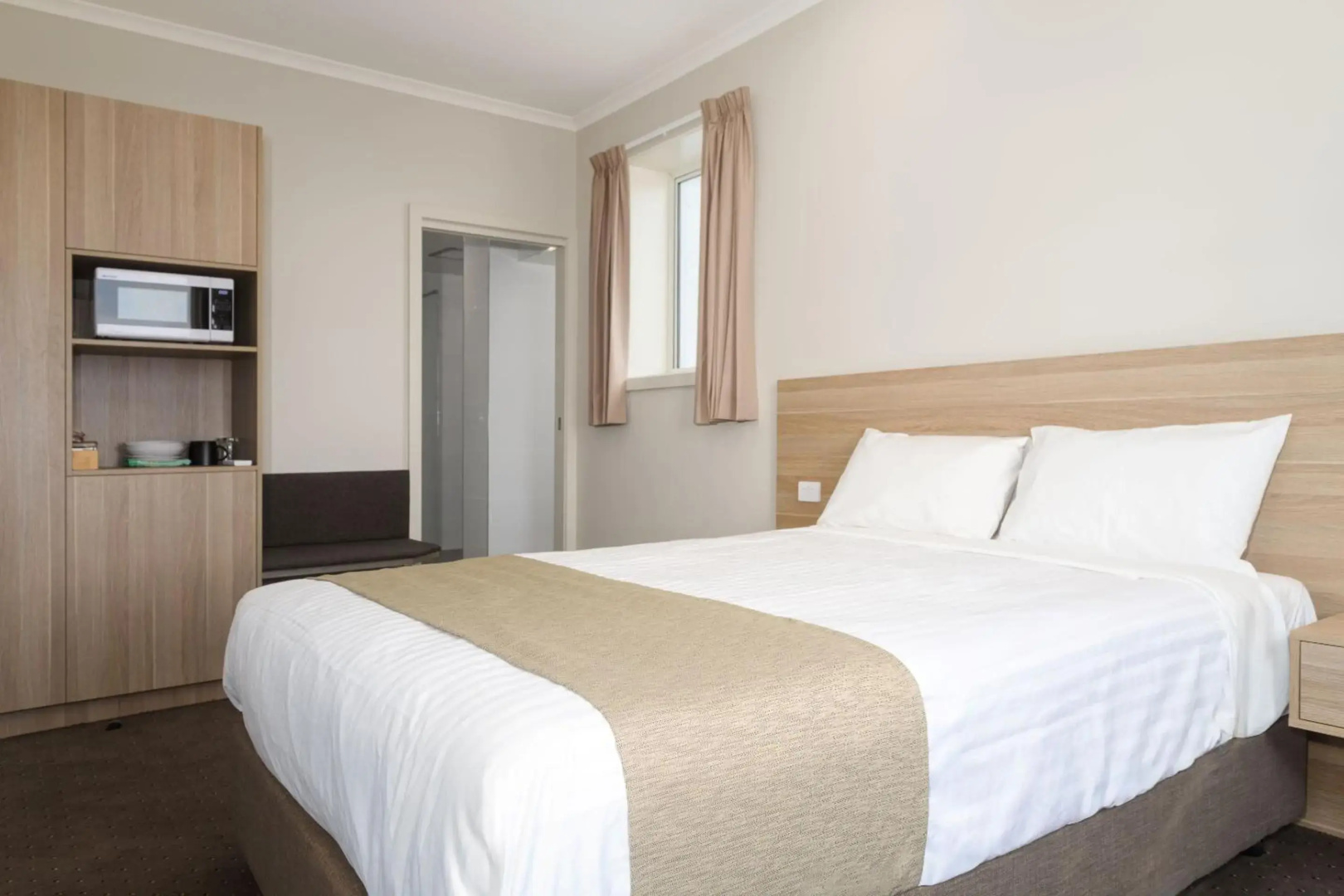 Somerset Hotel