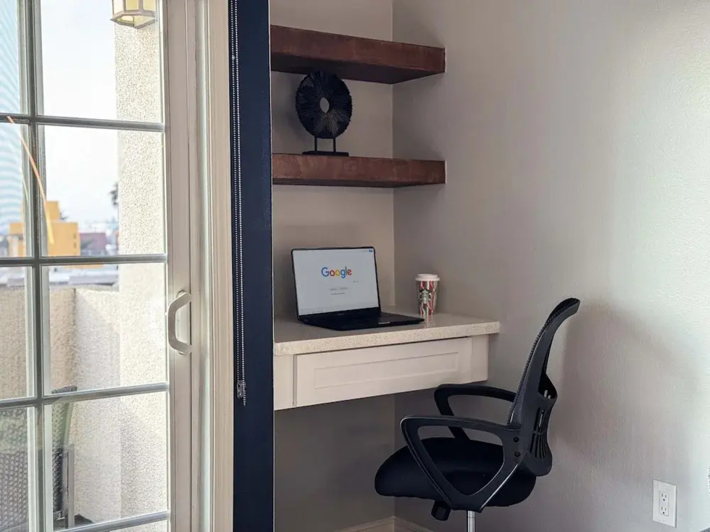 Modern Escape W Pool GYM Parking 10 Min to Cedars