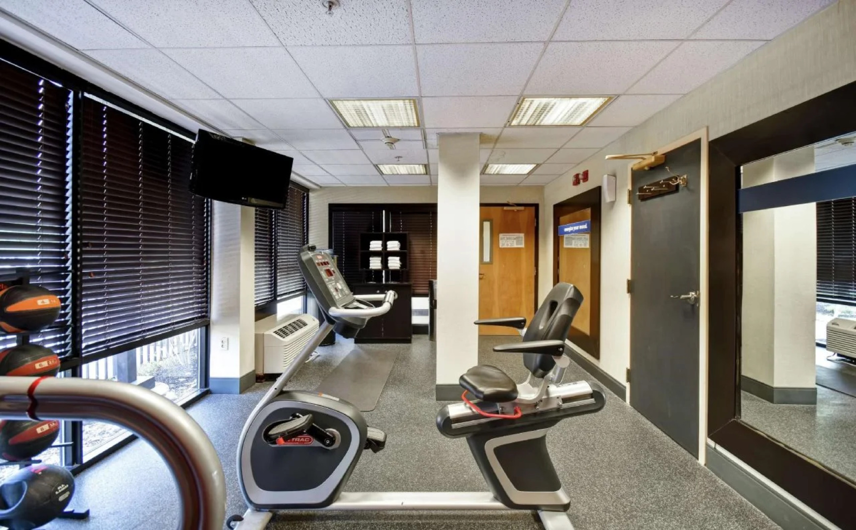 Comfort Inn & Suites Mt. Holly - Westampton