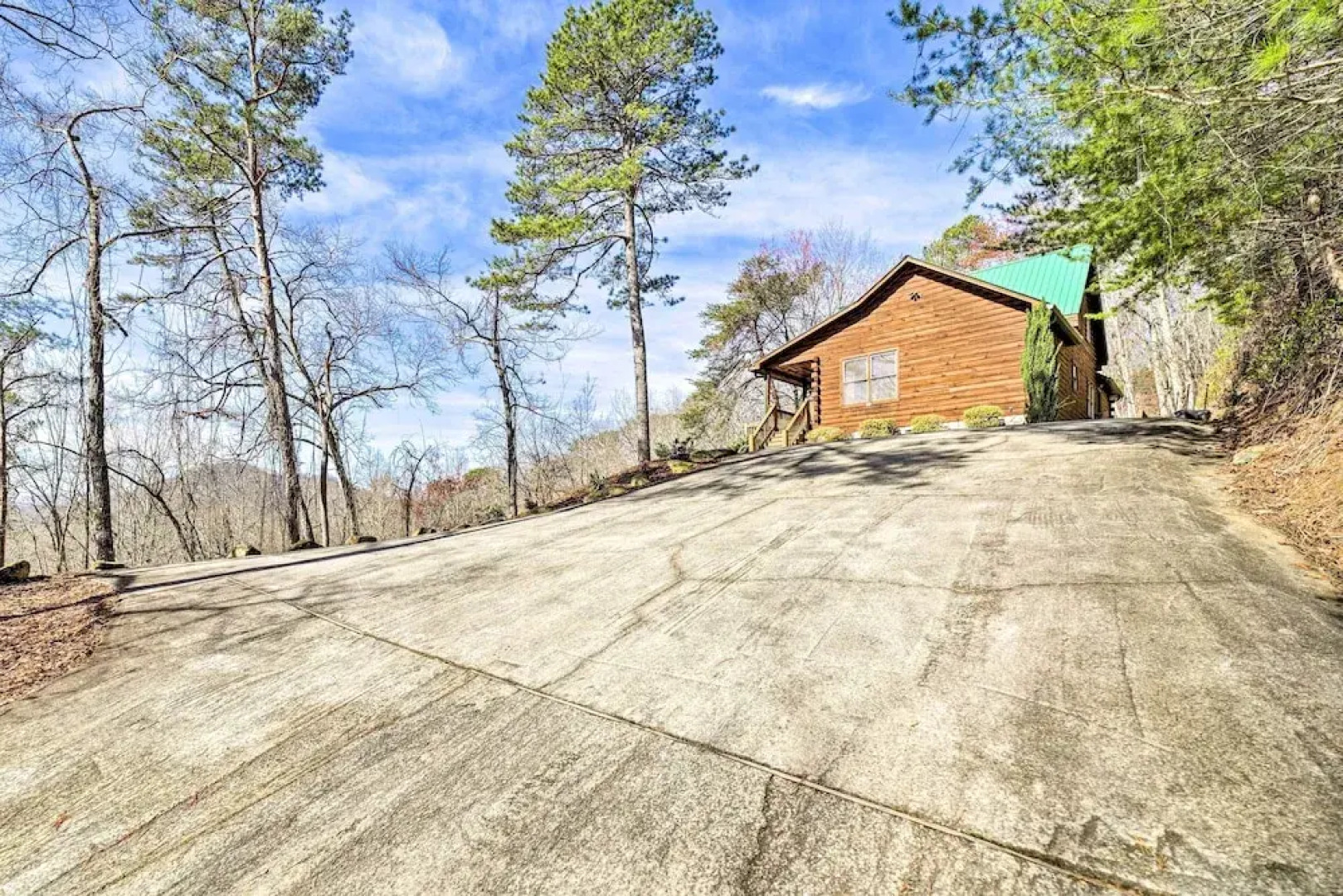 Smoky Mountain Cabin Rental w/ Hot Tub + Fire Pit!