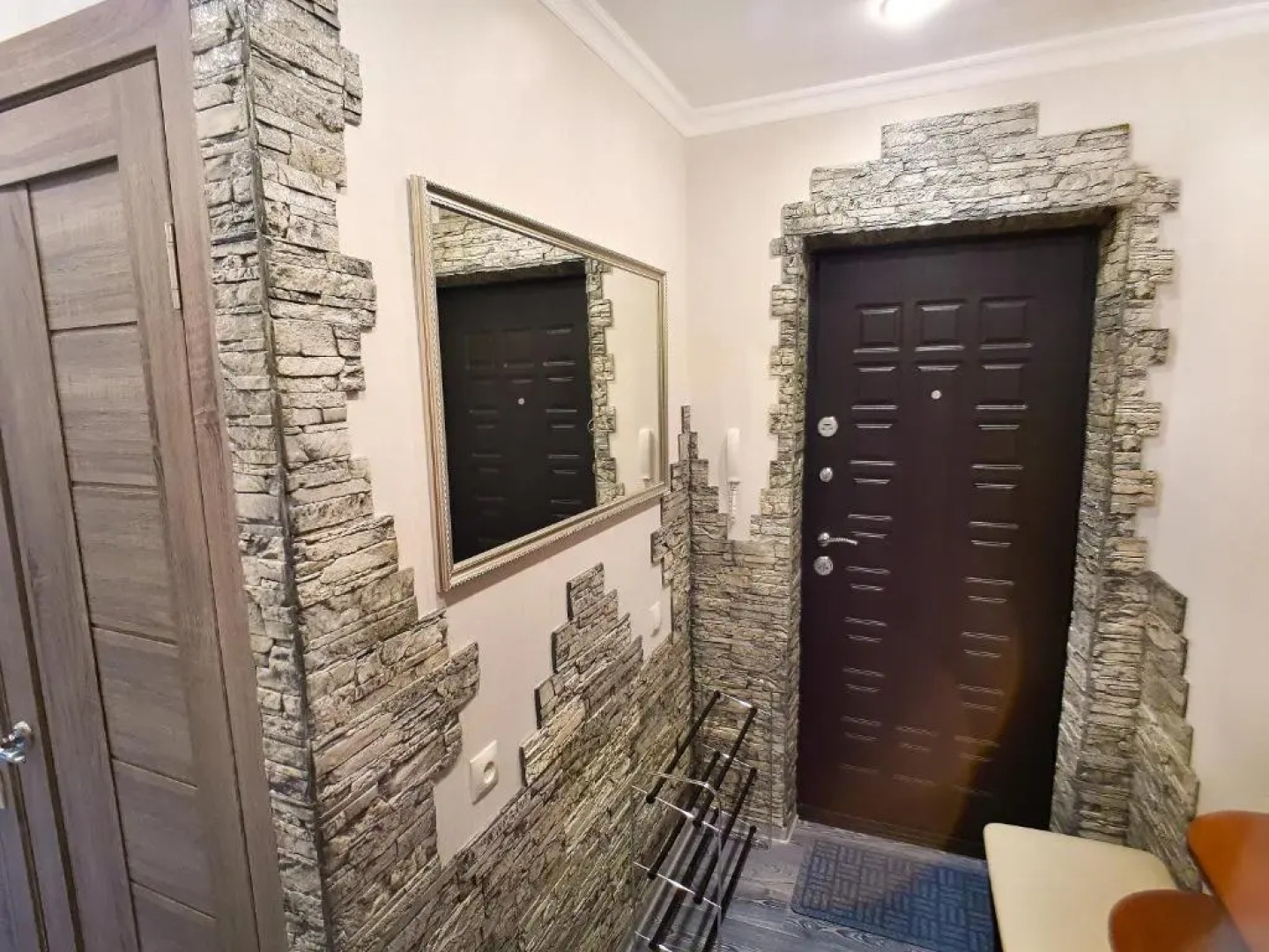 Lux Apartment on Mayakovsky 6