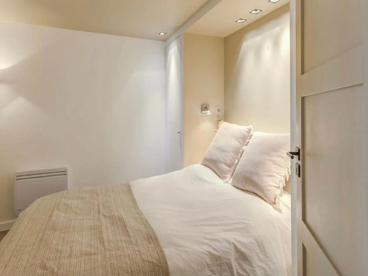 Villa in Cavalaire With Sea View & Pool