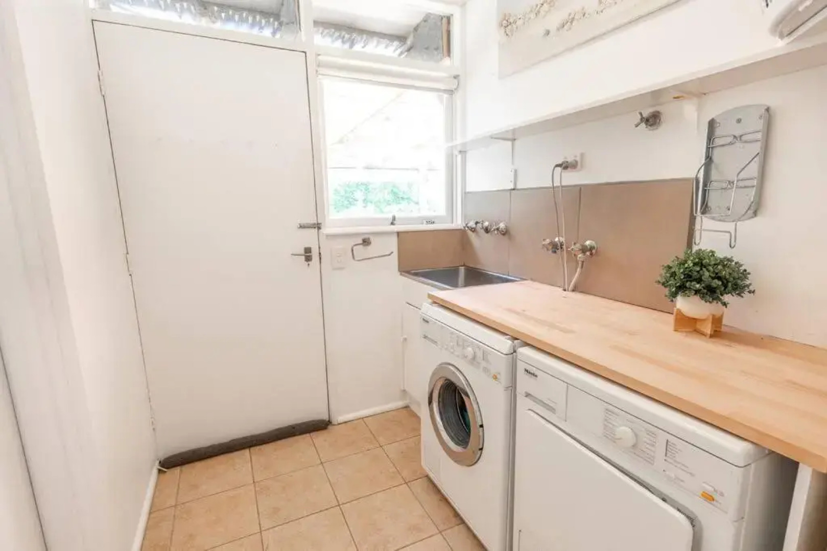 Pet friendly home perfect for 2 or 3 families