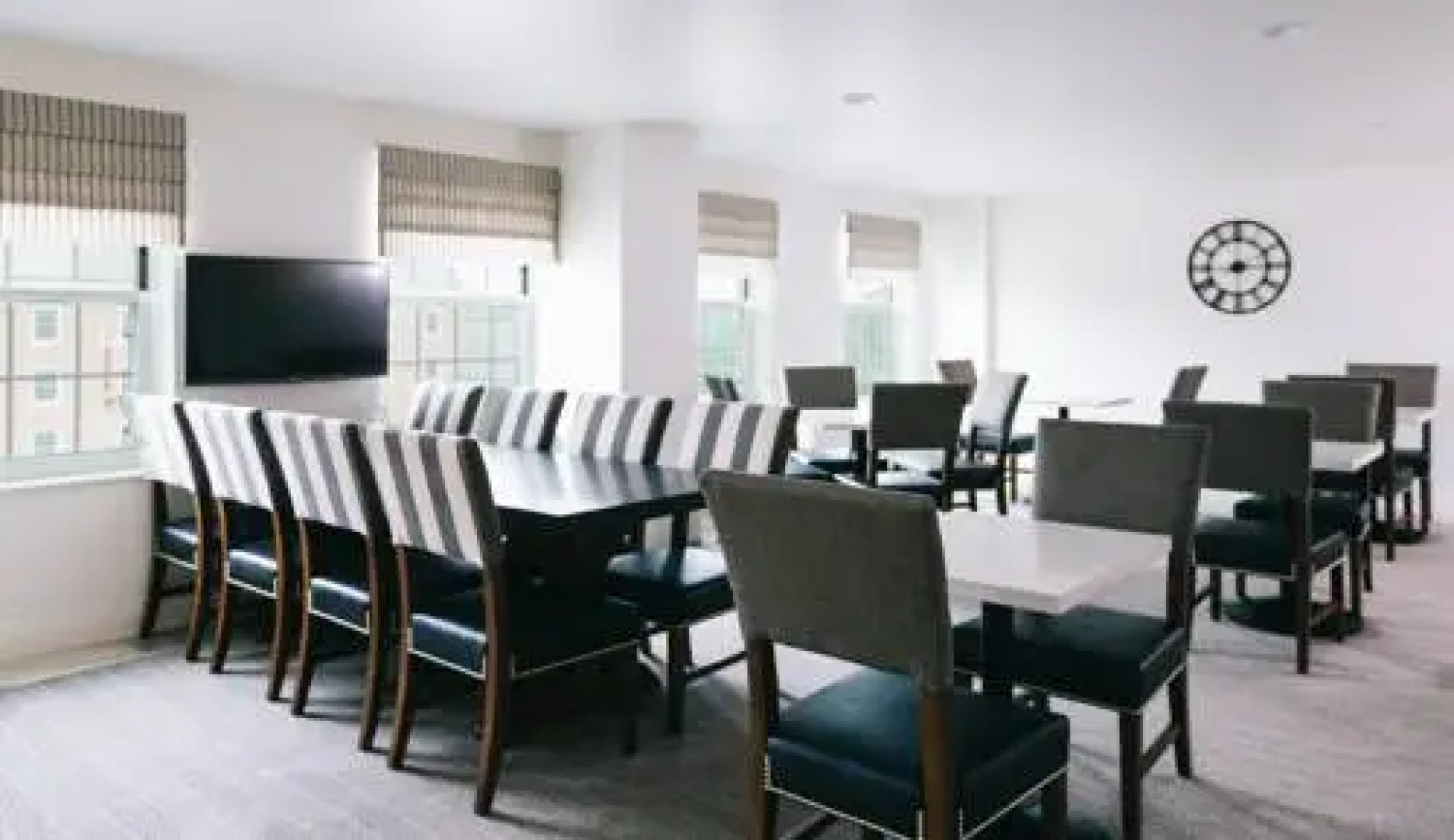 Ramada Inn & Suites Foothills Resort