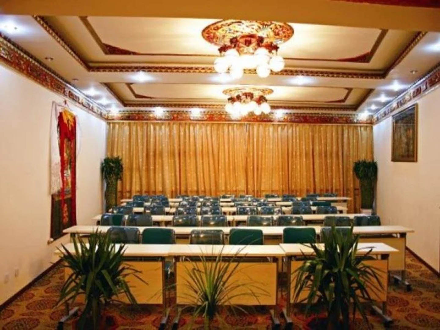 The Bog-Garden Hotel Lhasa