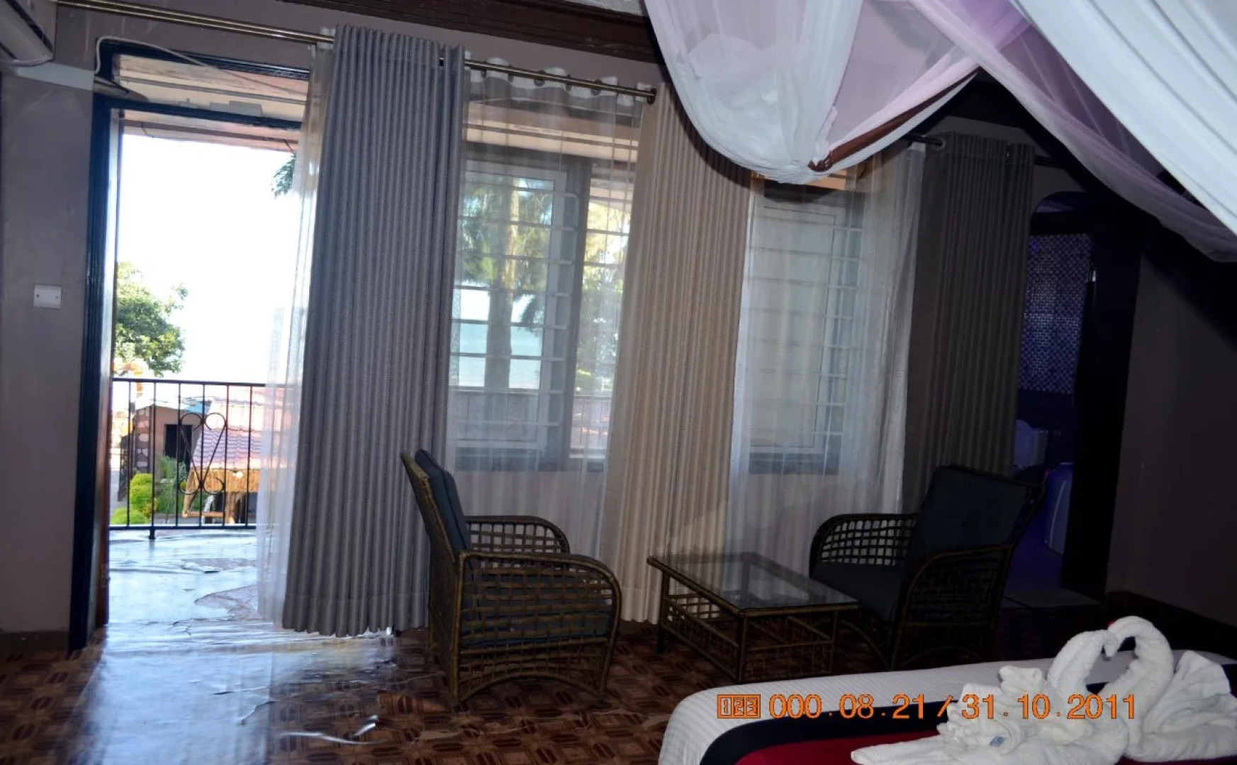 Saffron Beach Bistro & Cottages