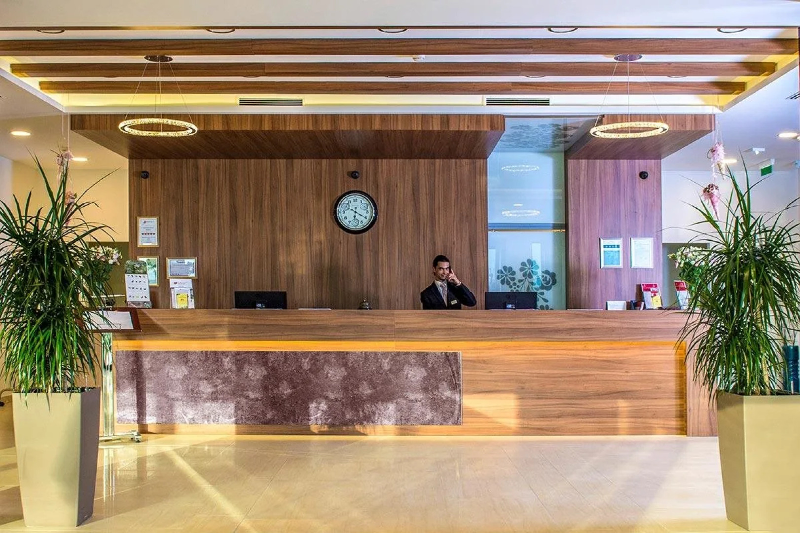 Castellum Hotel Hollóko