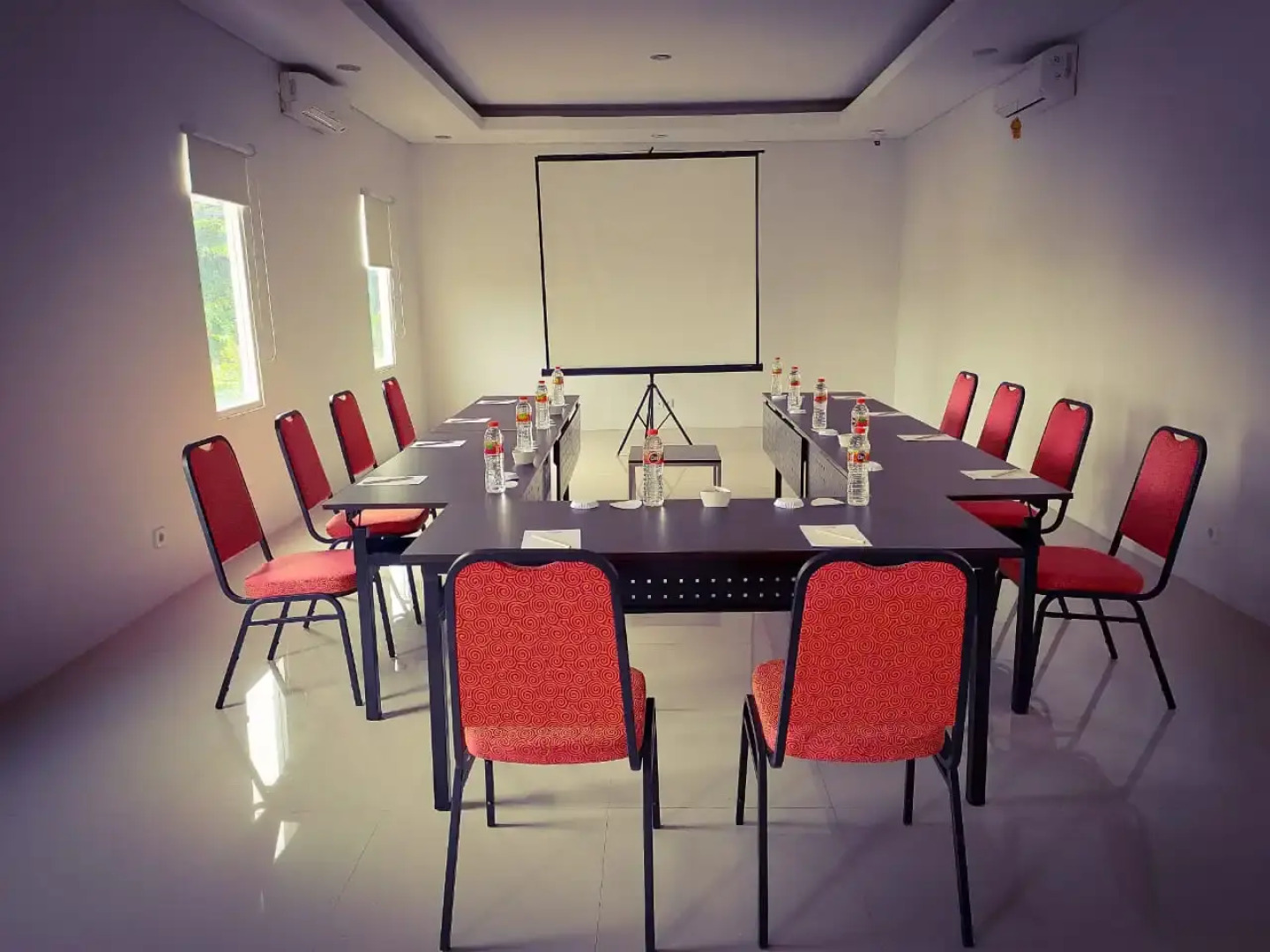 Front One Inn Sidoarjo