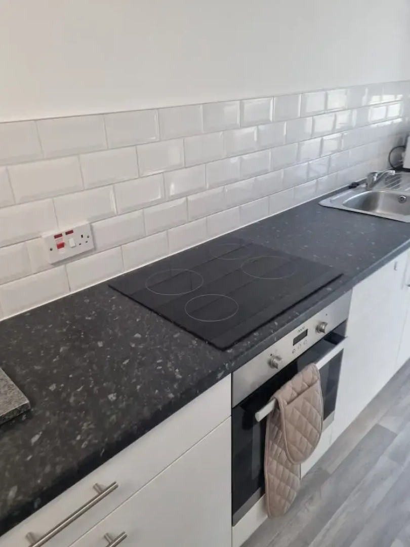 Britton Street Retreat - 4 Bedroom House