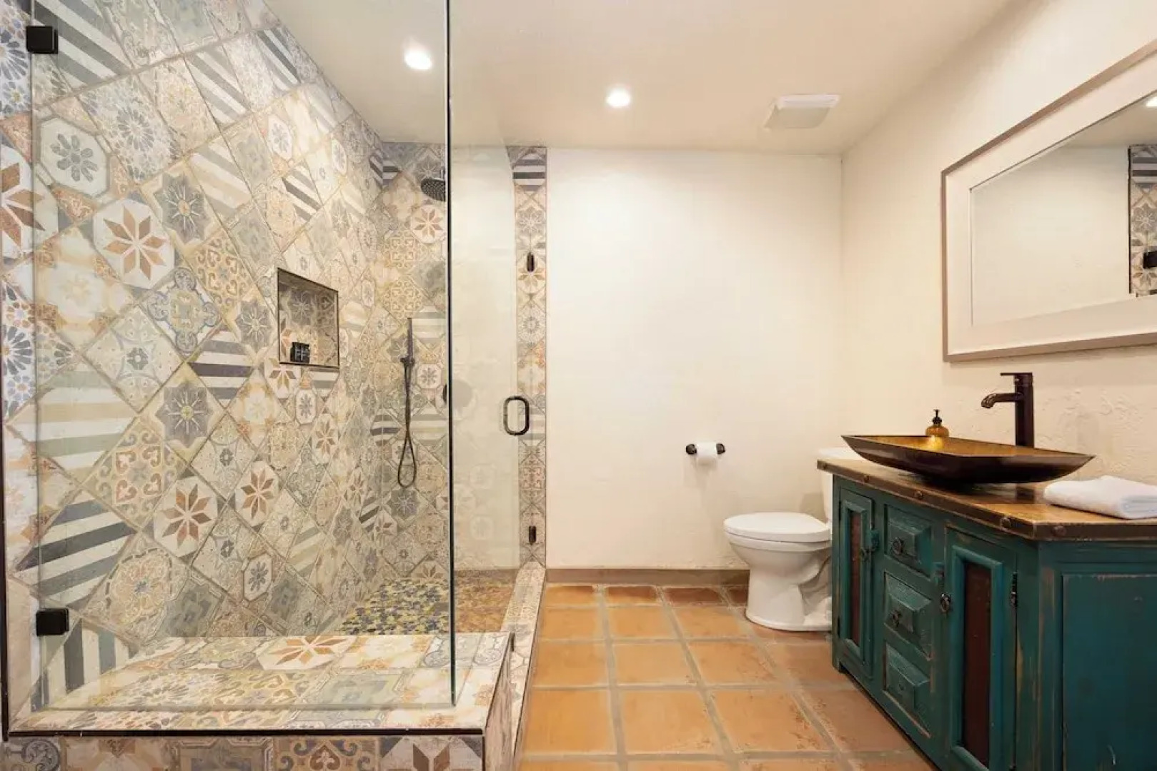 Sleeps 20! Architectural Mansion w/ Pool, Indoor Tennis Court, Game Room Starlight Estate by Avantstay