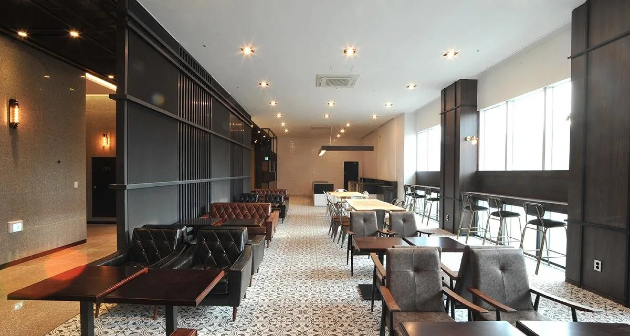 Yongin Central CO'OP Hotel