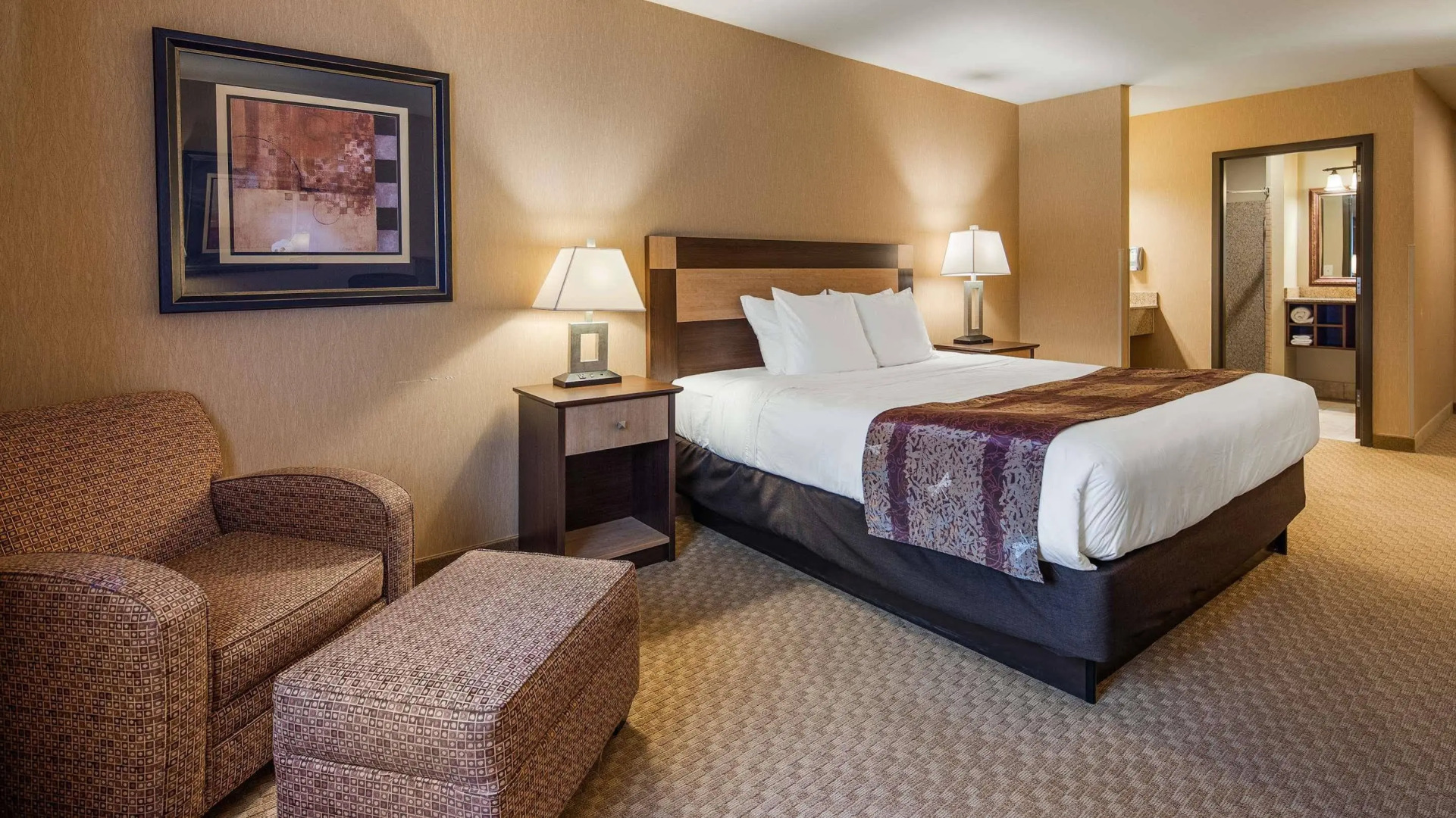 Crandon Inn and Suites