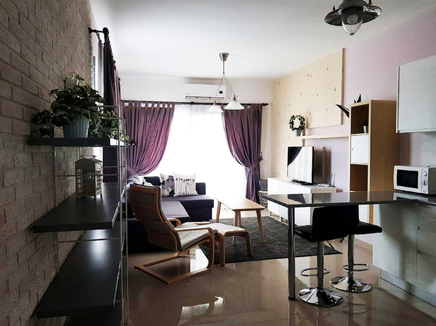 Spartacus Pool Apartments