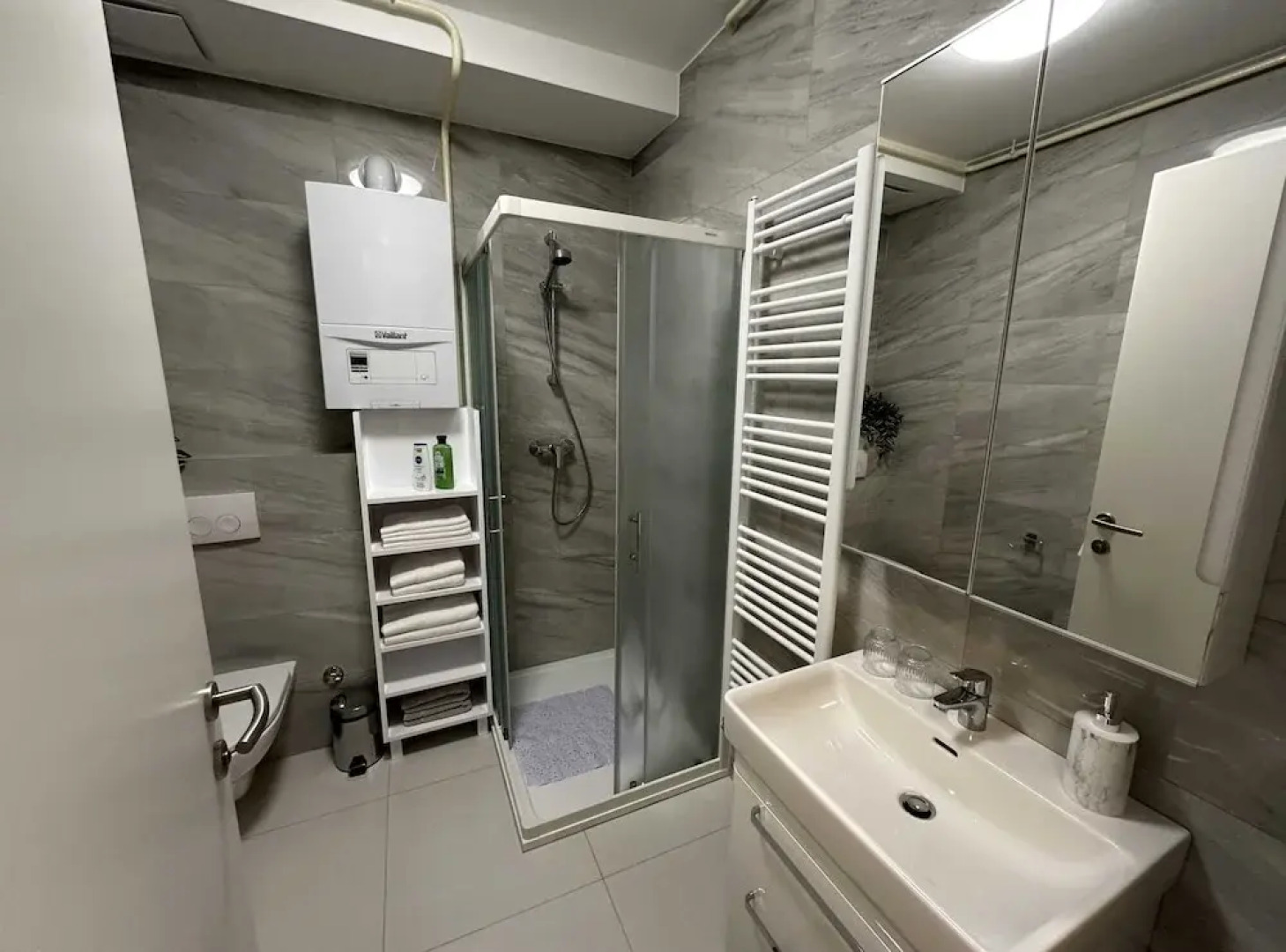 Cozy Retreat in Krapinske Toplice: Comfort and Prime Location With Private Parking