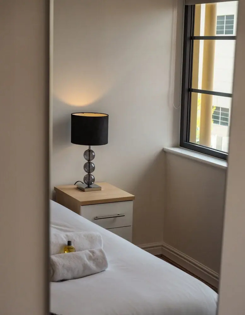 SA Today Apartments Farnborough with Fibre Wi-Fi & Netflix