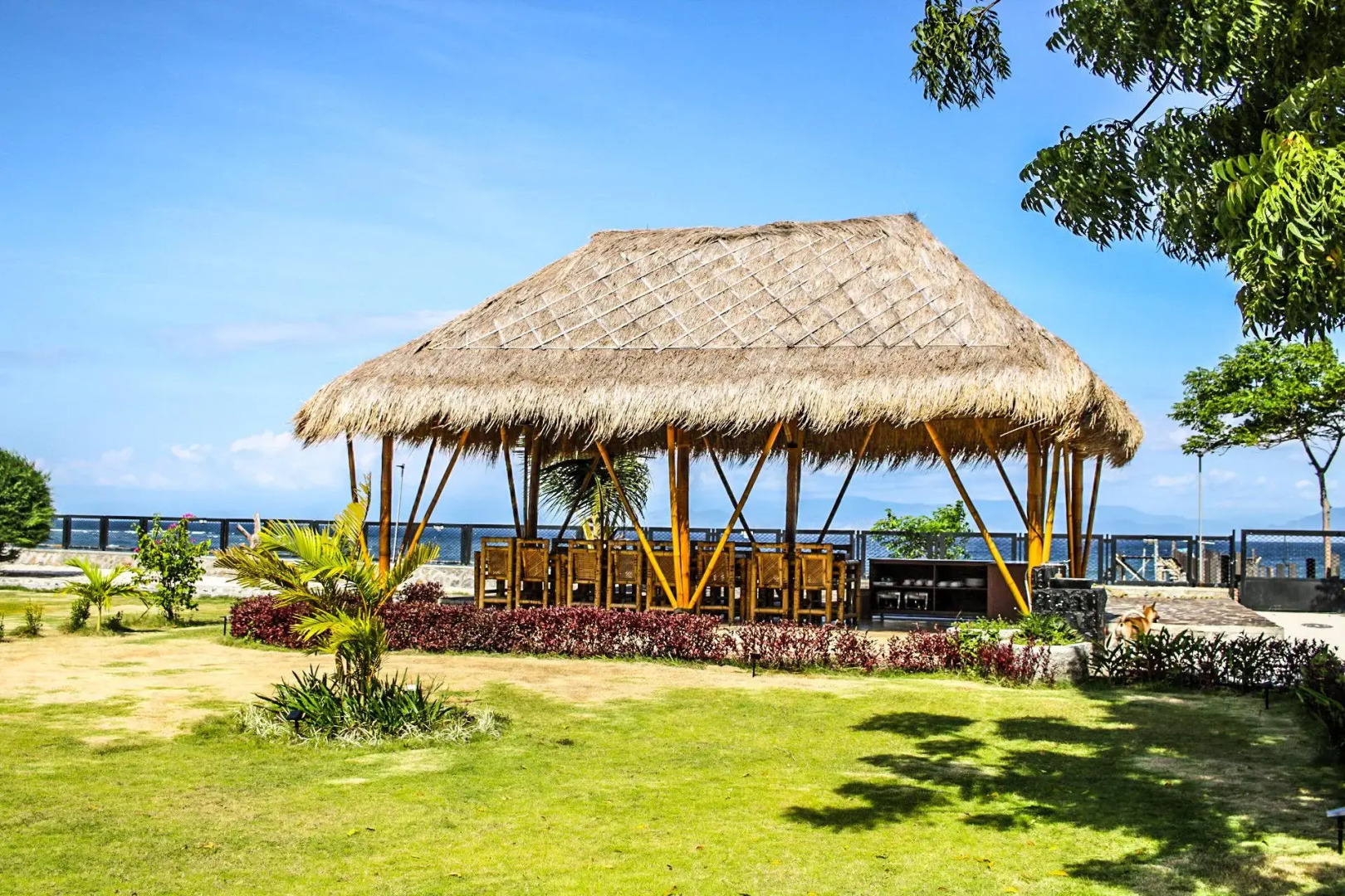 Bayview Beach Resort East Lombok