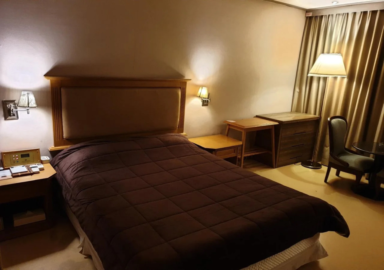 Solium Business Hotel