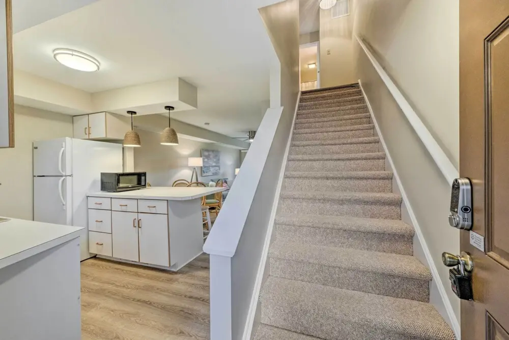 Brigantine Condo w/ Beach Access & Pool Views