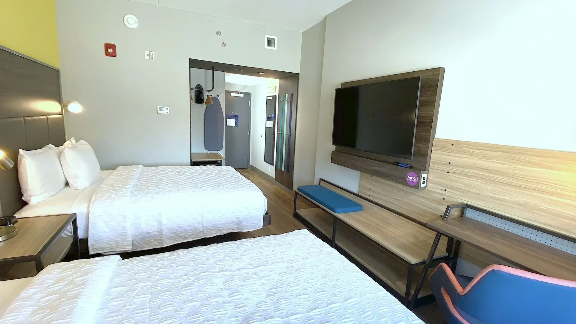 Tru By Hilton Baltimore Harbor East, MD