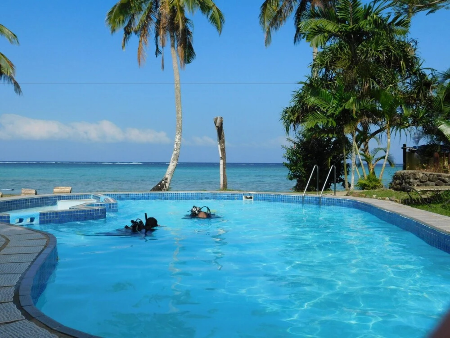 Namolevu Beach Bures