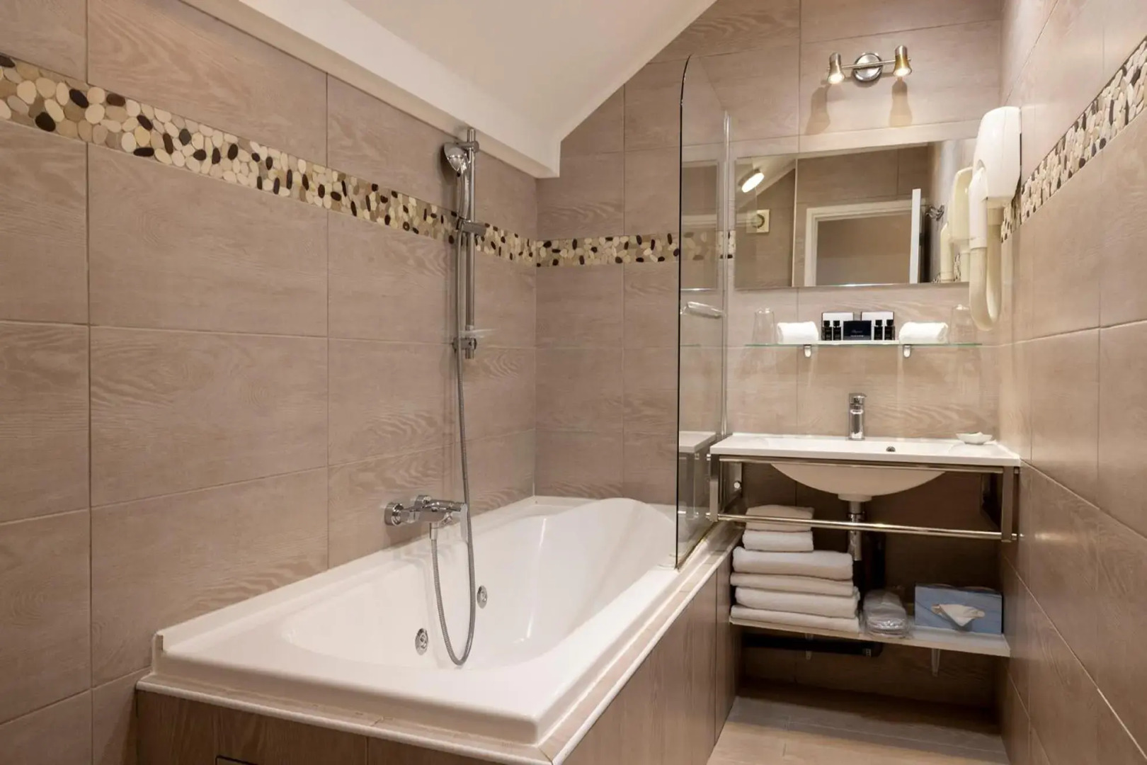 Relais Hotel Du Vieux Paris