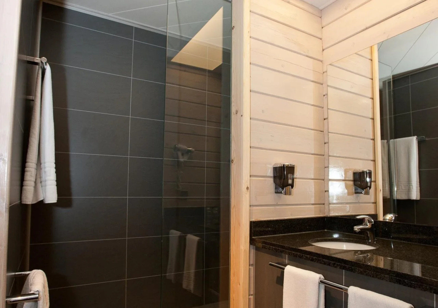 Flanders Lodge Hotel