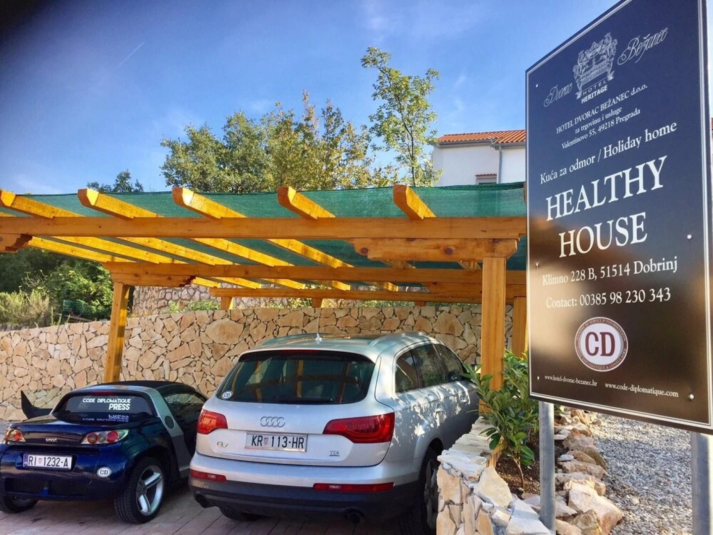 Three-Bedroom Holiday home with Sea View in Klimno