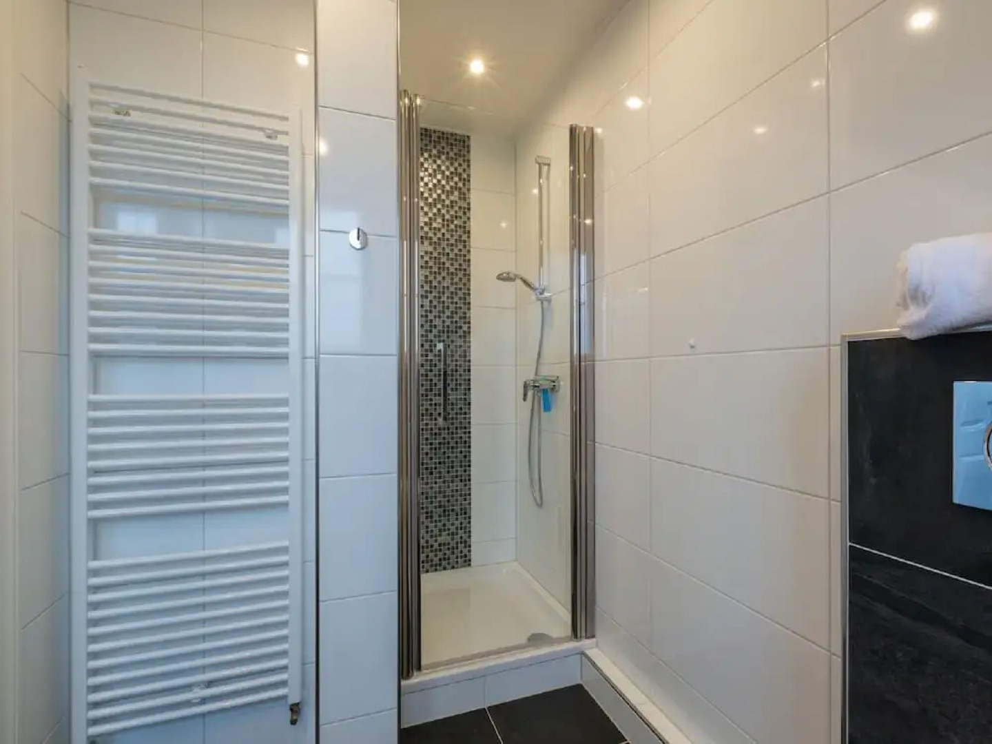 Picturesque Holiday Home in Oostkapelle near Beach