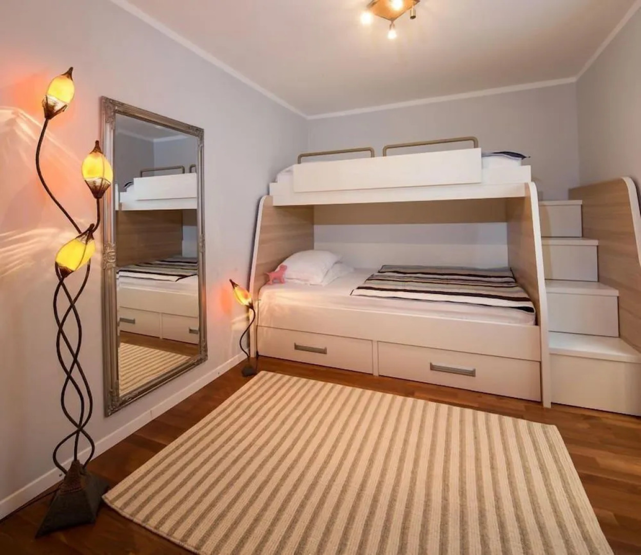 Holiday Home Secret Garden