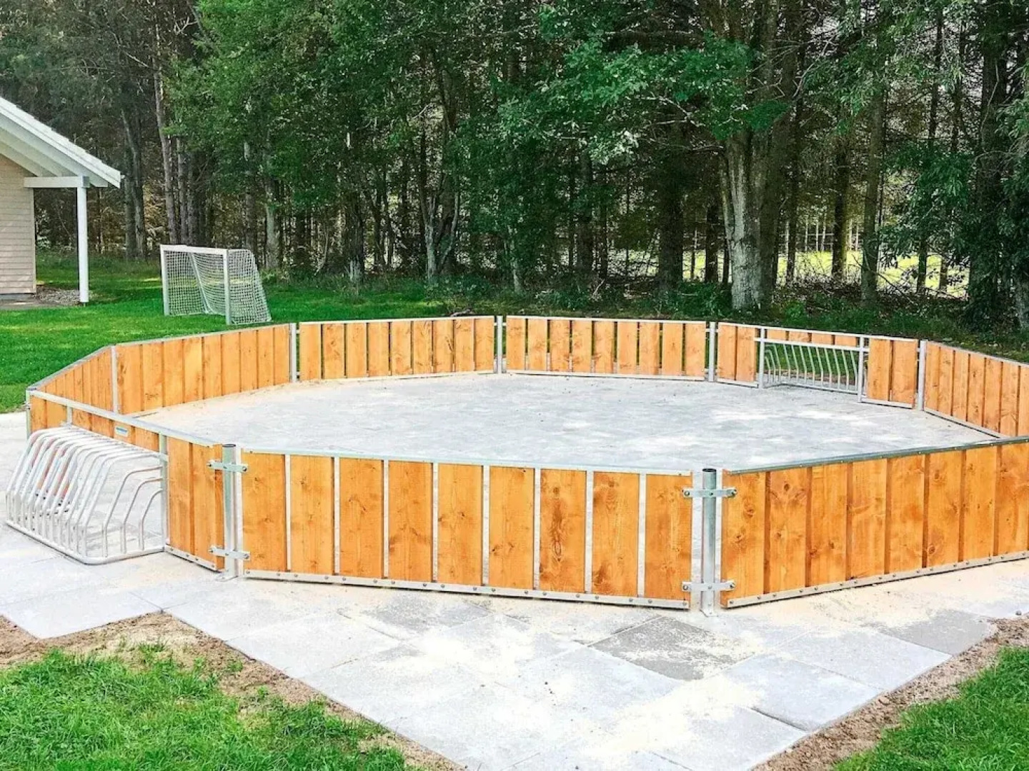 Spacious Holiday Home in Glesborg near Ocean