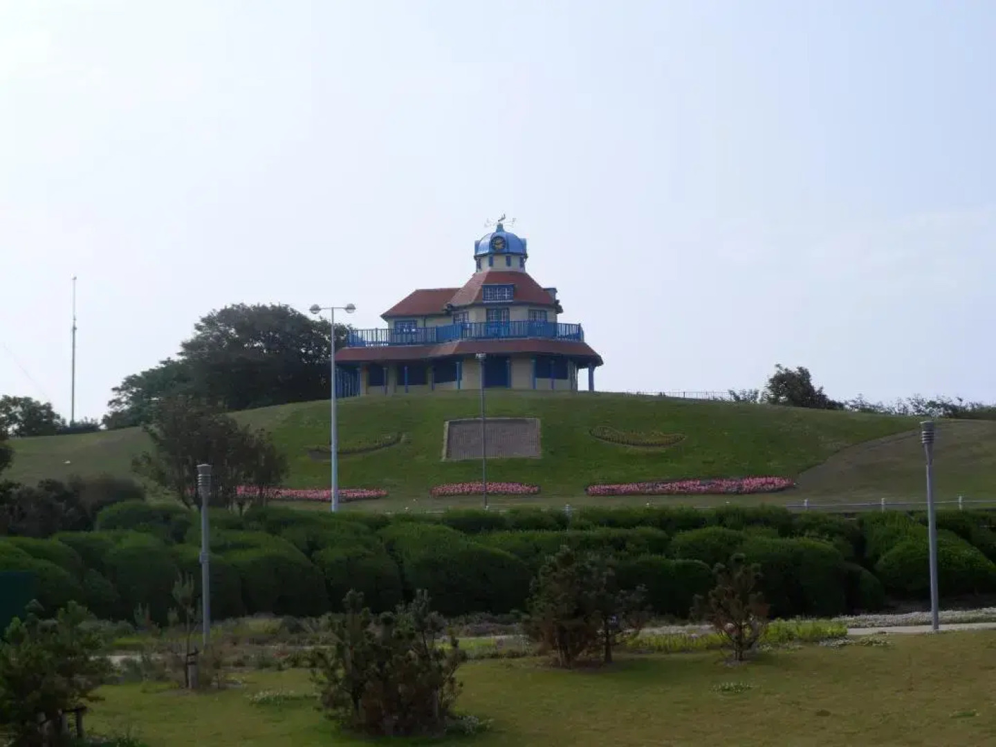 Wavecrest Lodge
