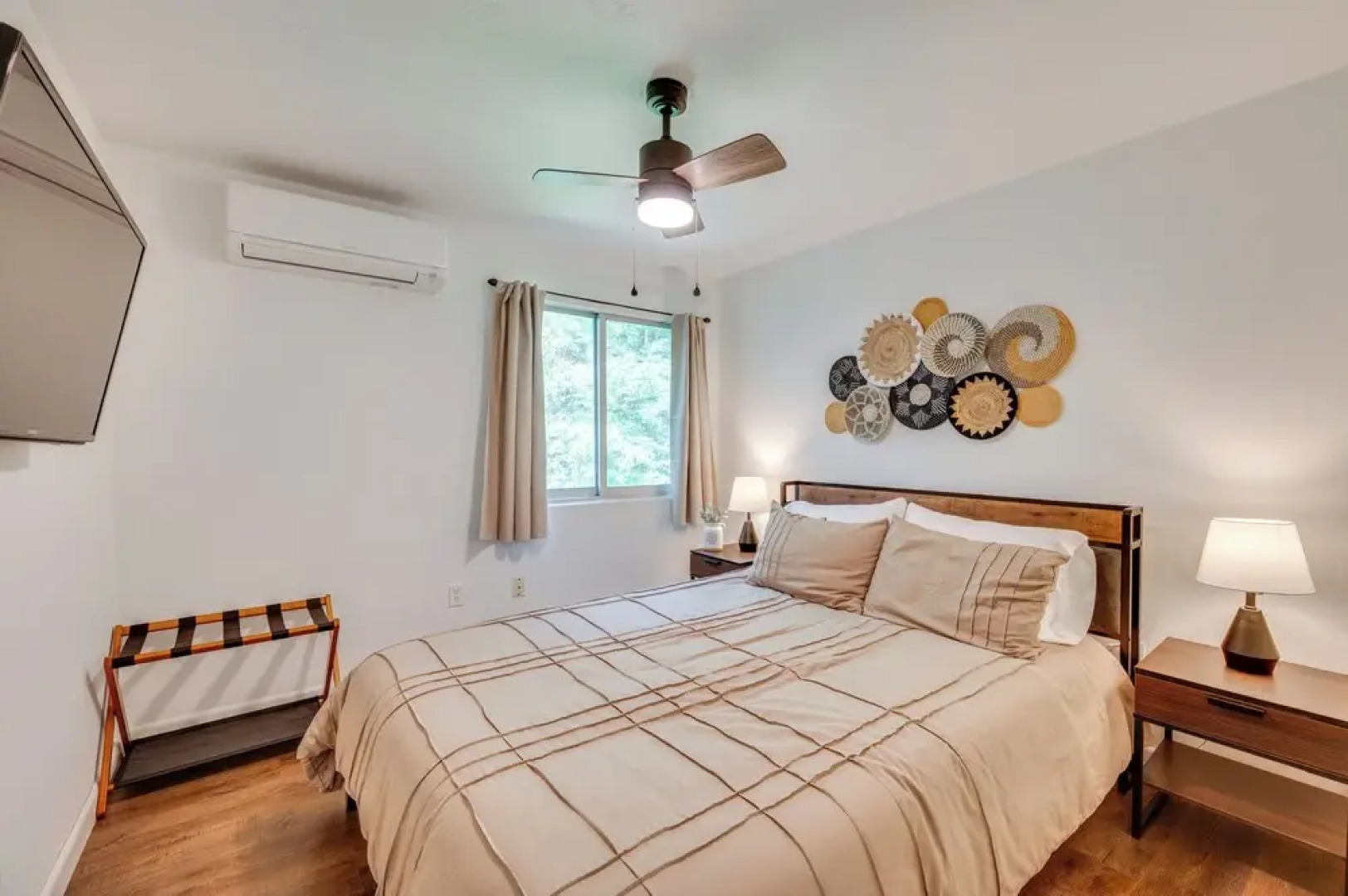 Winter Fun! Resort Condo 1/2 Mi to Campton Mtn