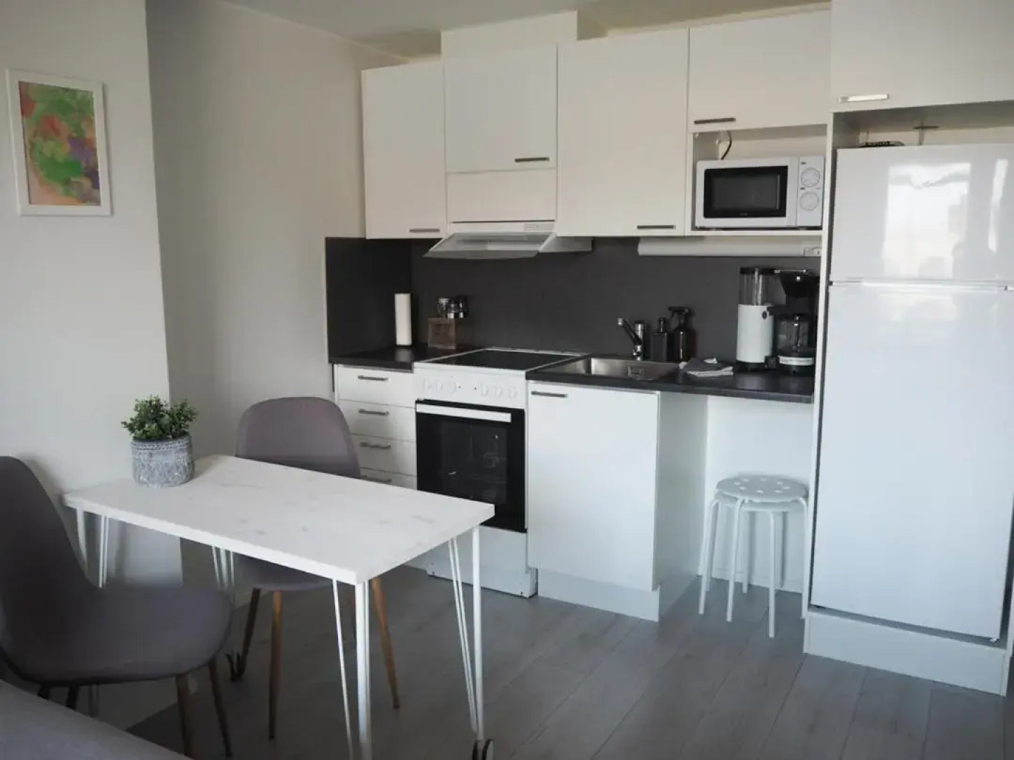 Valoisa ja kompakti yksiö Nokian ydinkeskustassa