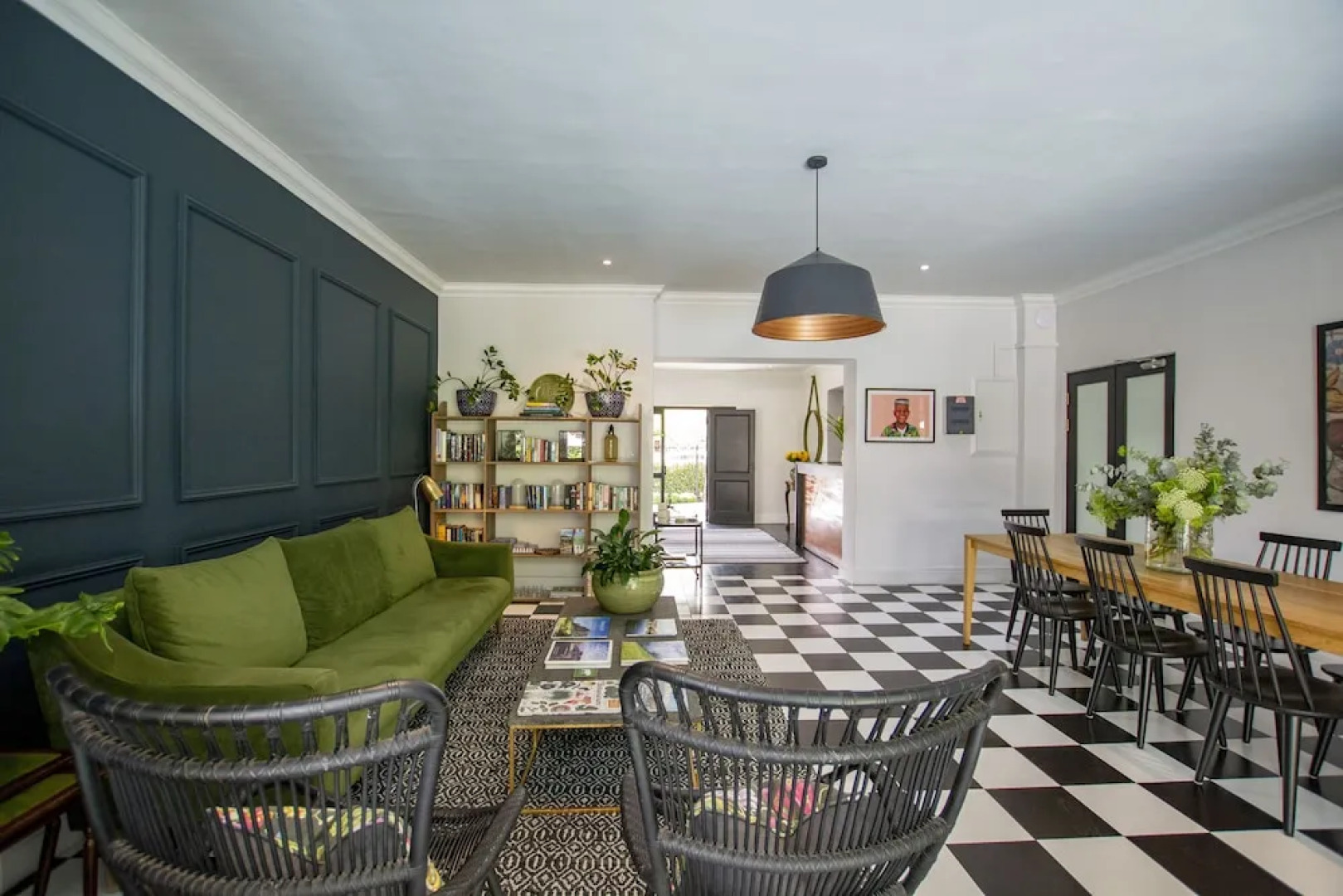 Twice Central Guesthouse